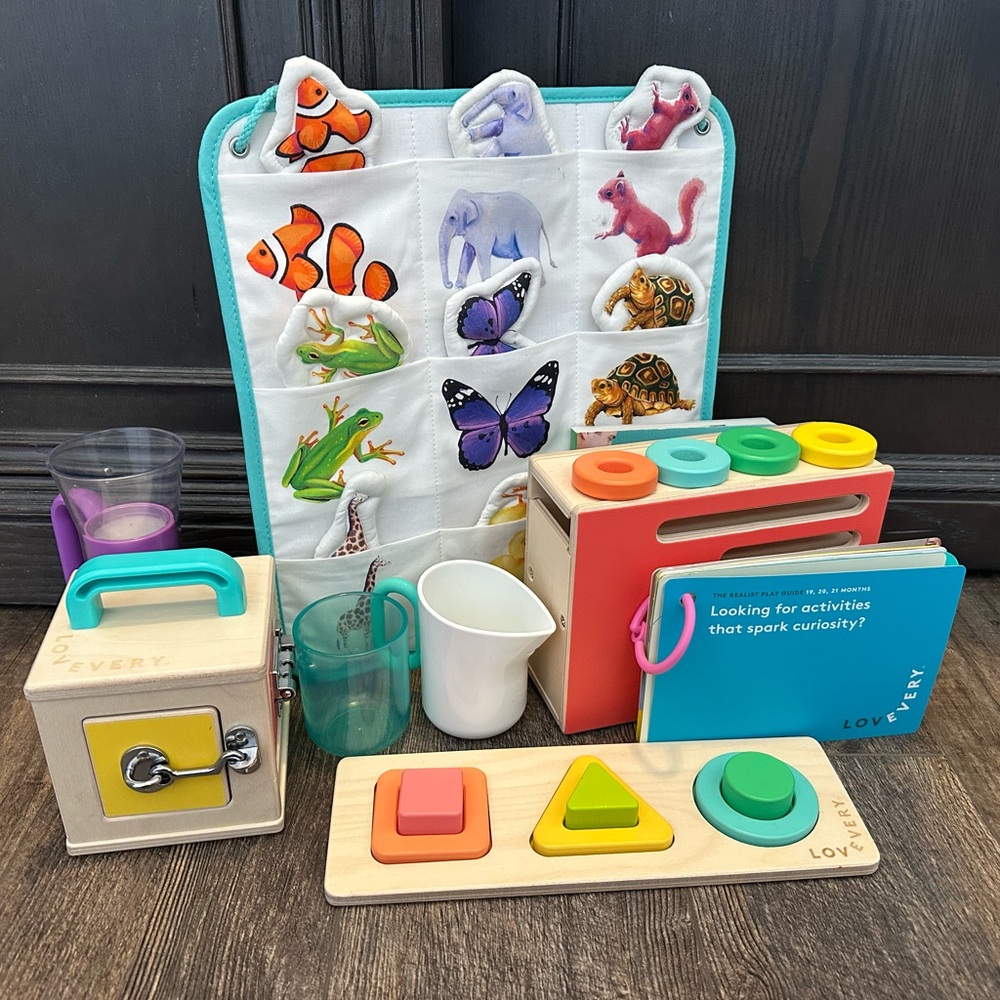 Lovevery The Realist Play Kit